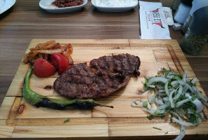 Mish-et Steak House food