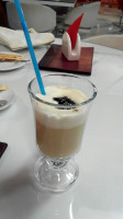 Chervona Shapochka drink