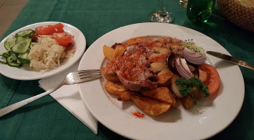 A Fogadó food