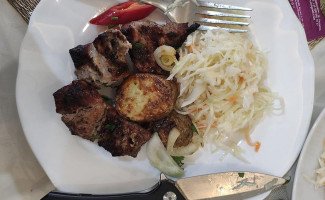 Zustrich food