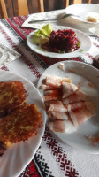 Staryi Dvir food