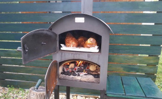 Megálló Köveskál. outside