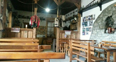 Корчма “Сetnicka Stanice” inside
