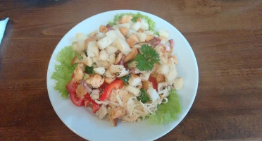 Pizzeria Kolizey (colosseum) food