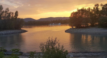 Üvegház étterem outside