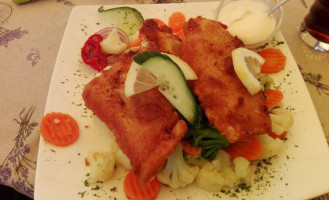 Salamon Soeroezo food