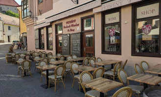 Petrény Wine Bank outside