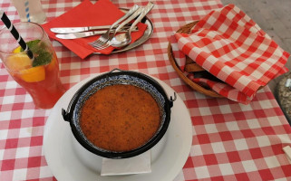 A Piros Étterem drink