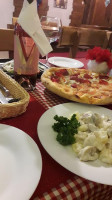 Pizza Roma food