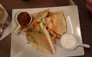 Leckerli Ínyenc Állomás food