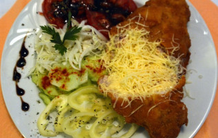 Korona Étterem és Panzió food