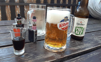 Premier Soeroezo Es Falatozo drink