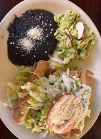 Chrisovoulo Restaurant Bar food