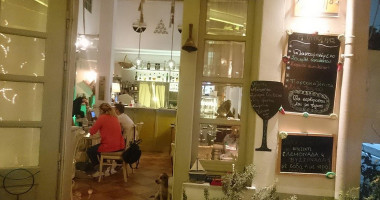 Eftixia Cycladic Bistro inside