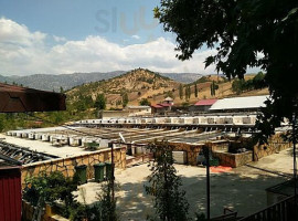 Tekir Alabalık Tesisleri outside