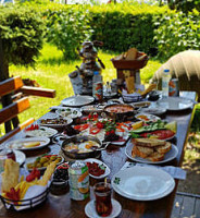 Kuzu Sofrasi Kuyu Kebap