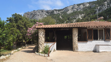 Yörem Sofra Salonu outside