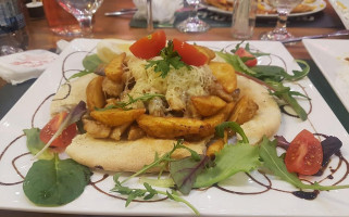 Pizza Originale food