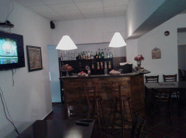 -gallery Swan inside