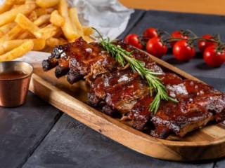 Hanu' Berarilor Casa Oprea Soare