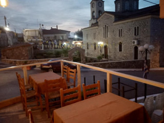 Ταβέρνα Η Φωλιά