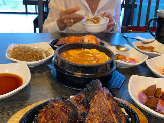 Rooms Tavern Kalemtzis